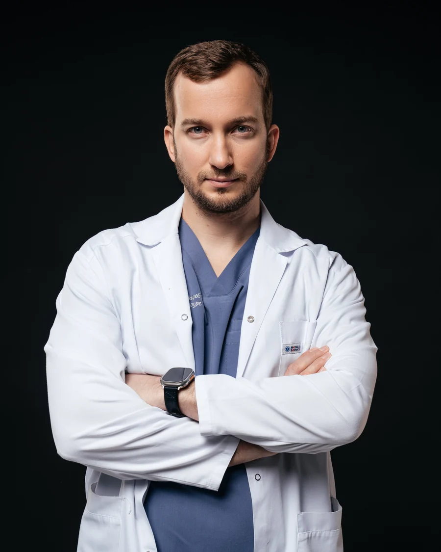 Евгений Савельев